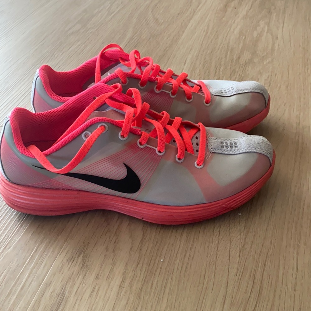 Nike shoes size 8